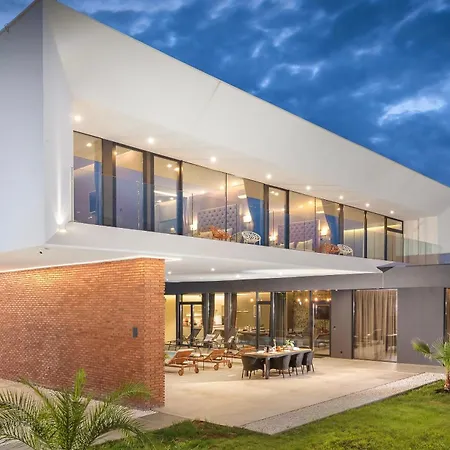 ヴィラ Grande Arche Istria *