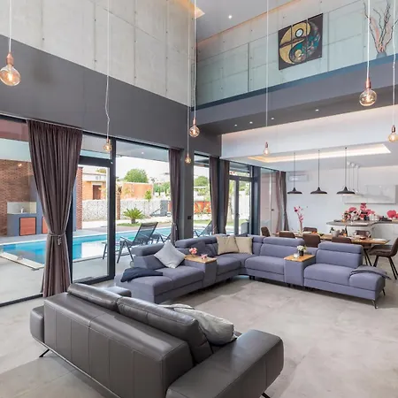 Grande Arche Istria Ližnjan